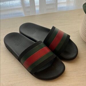 Gucci Black Slide Sandals with Red and Green Stripes